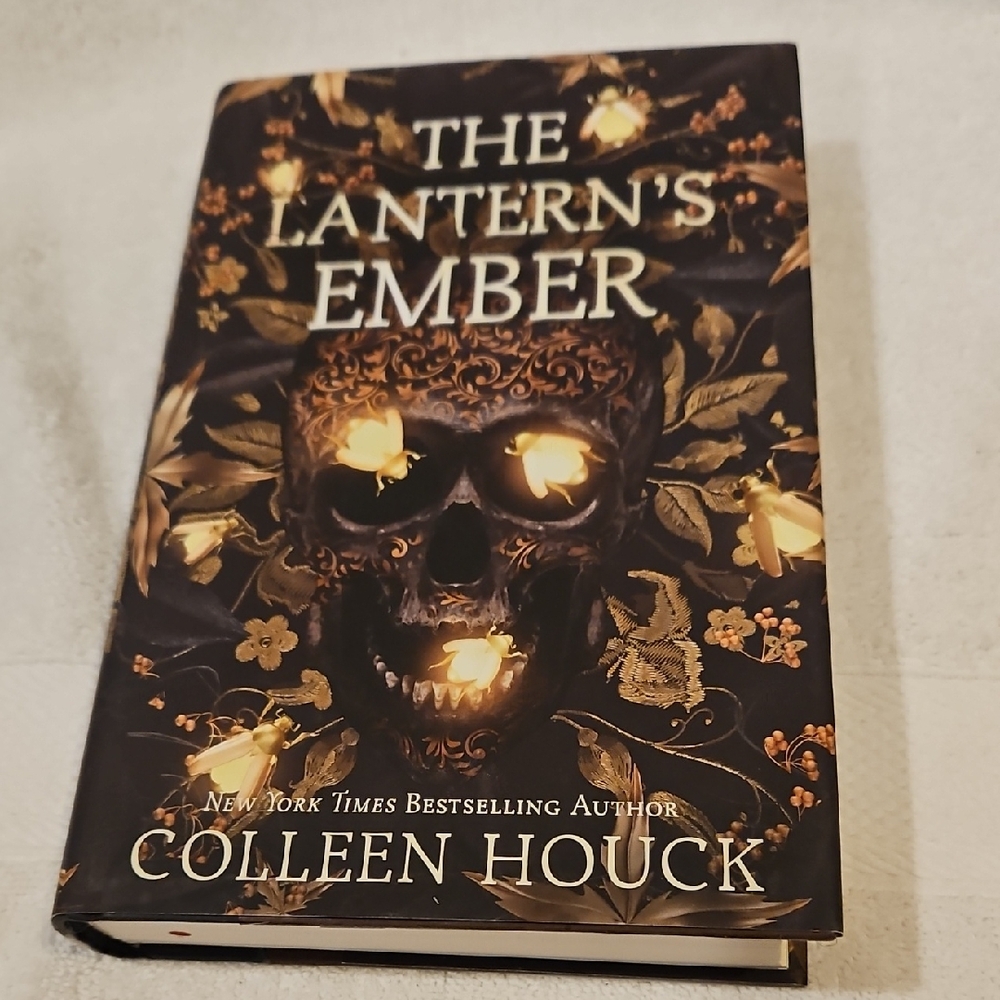THE LANTERN'S EMBER BY COLLEEN HOUCK